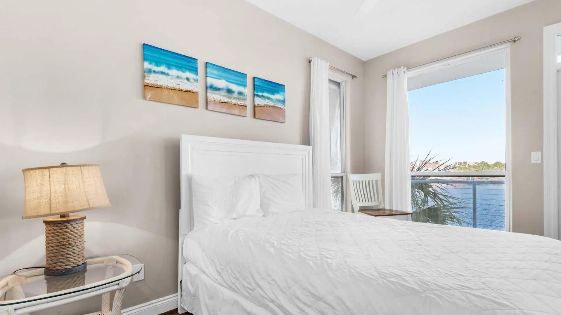 בית נופש Destiny Beach Villas #11A- Beach Oasis ארצות הברית